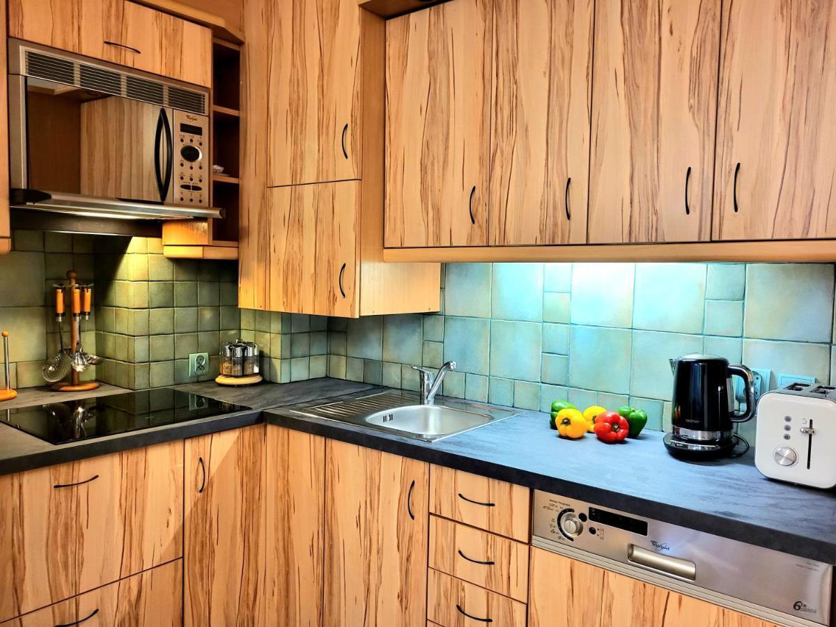 - Lux Apartmán *